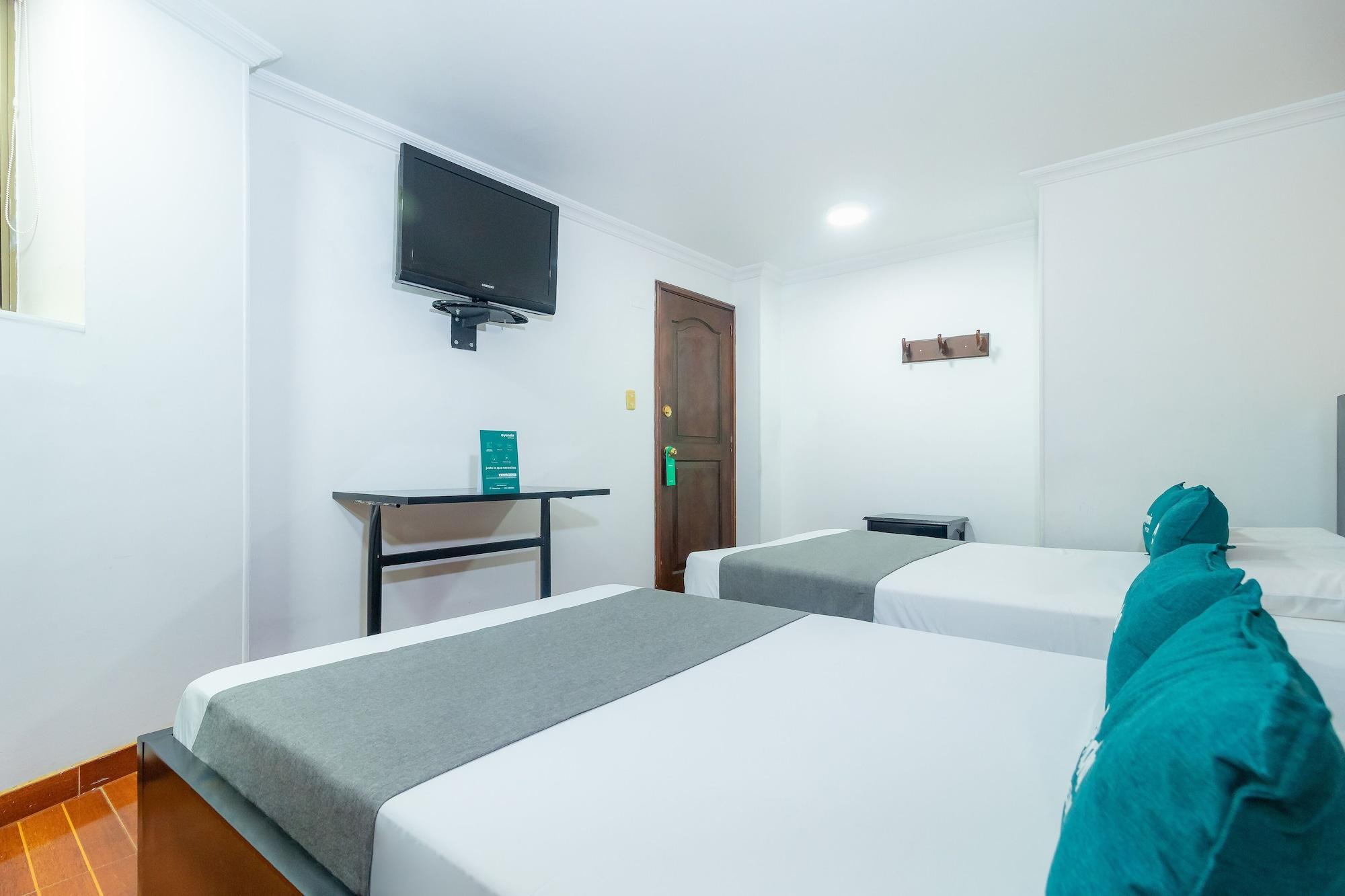 Hotel Ayenda Normandy Богота Екстер'єр фото