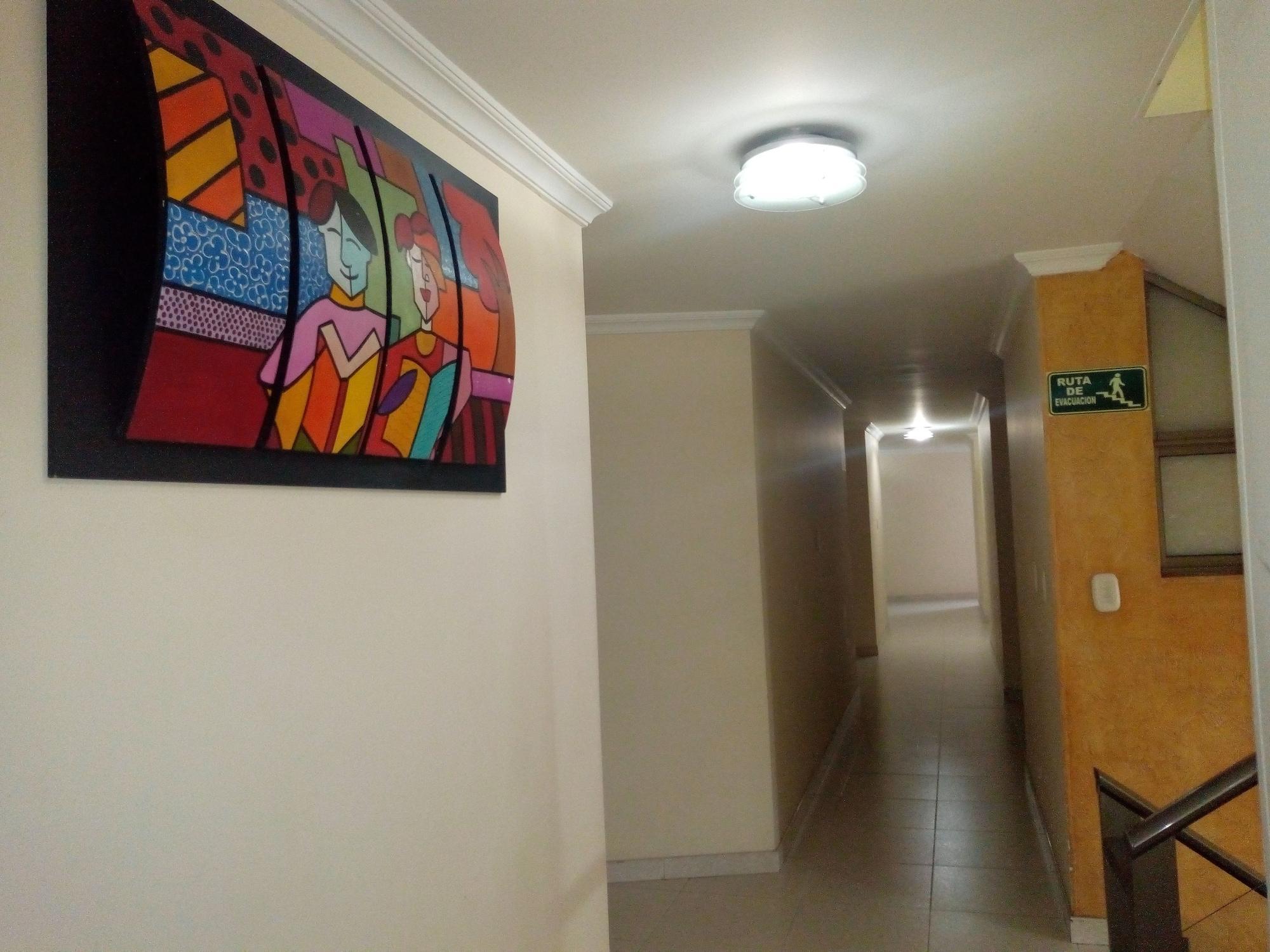 Hotel Ayenda Normandy Богота Екстер'єр фото